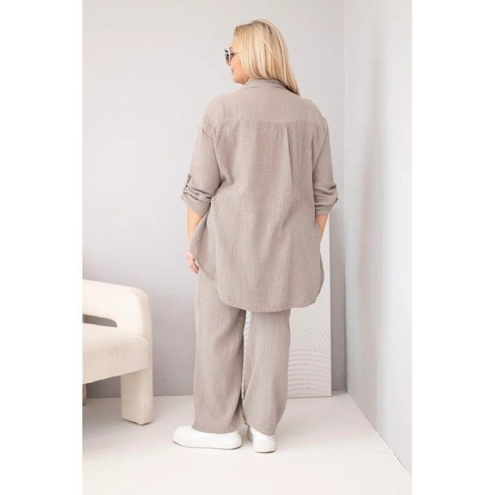 Moteriškas Plus Size muslino komplektas su marškiniais ir plačiomis kelnėmis, fango spalvos
