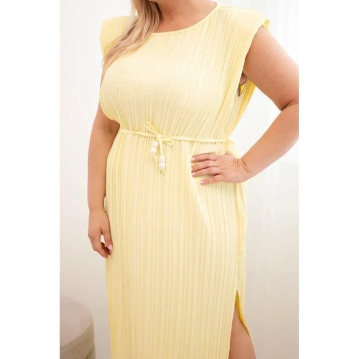 Plus Size midi suknelė su klostėmis ir surišimu ties juosmeniu, geltona