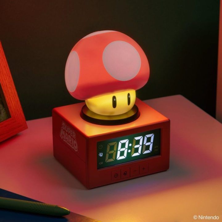 Paladone Super Mario Super Mushroom skaitmeninis žadintuvas su naktine lempute