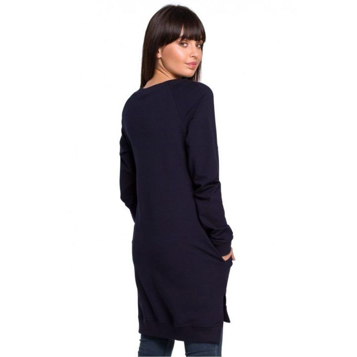 Oversize megztinis su šoninėmis iškirptėmis BeWear