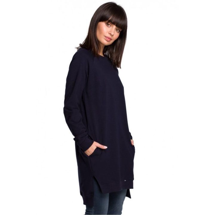Oversize megztinis su šoninėmis iškirptėmis BeWear