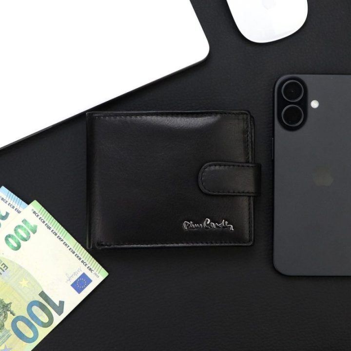 Juodas natūralios odos diržas Pierre Cardin