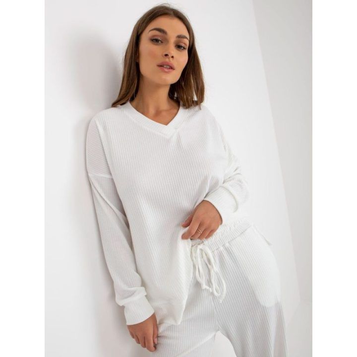 Ekru rumbuotas komplektas su oversize kirpimu