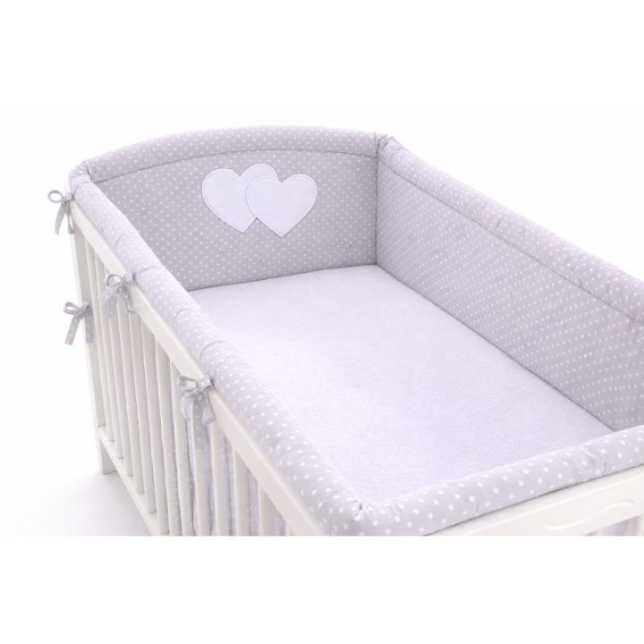 Universali XXL lovytės apsaugėlė Hearts white polka dots on grey