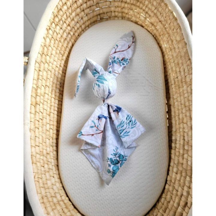 Minkštas kūdikio migdukas su zuikio ausytėmis DOUDOU Blue Birds