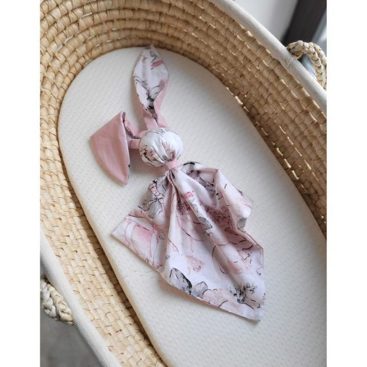 Minkštas kūdikio migdukas-zuikutis iš medvilnės Sepia roses / pastel pink My Sweet Baby