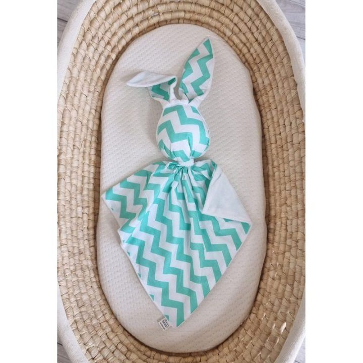 Kūdikio minkštas žaislas-kokonas DOUDOU „Mint chevron – balta“