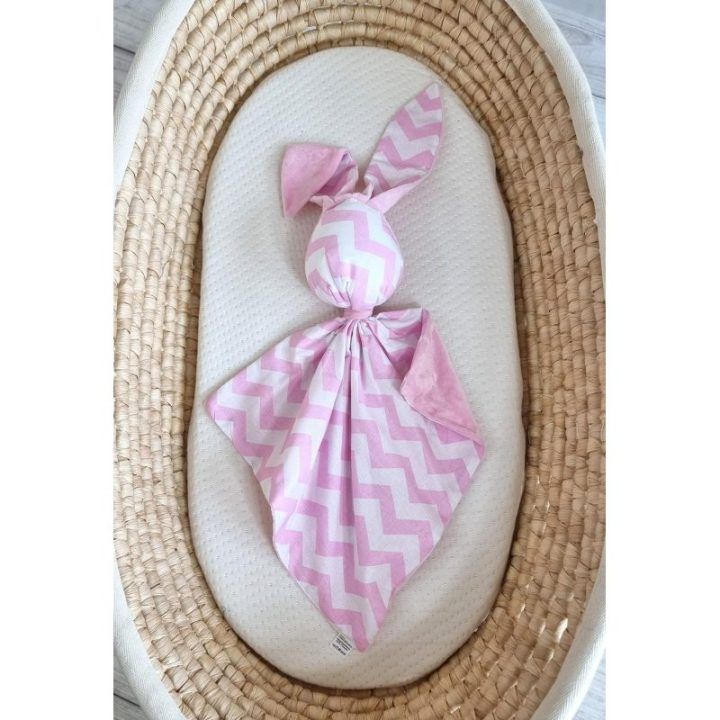 Minkštas zuikio žaislas-pledukas DOUDOU Pink Chevron