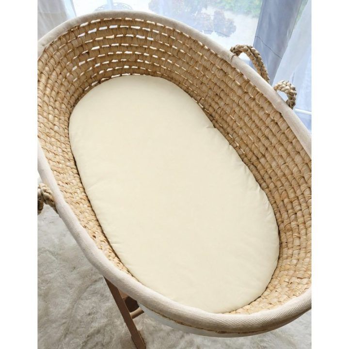 Paklodė su guma kūdikio vežimėliui ir Moses krepšiui 75 × 35 cm, kreminė
