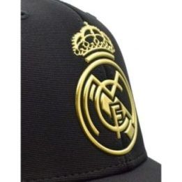 „Real Madrid“ kepurė su snapeliu