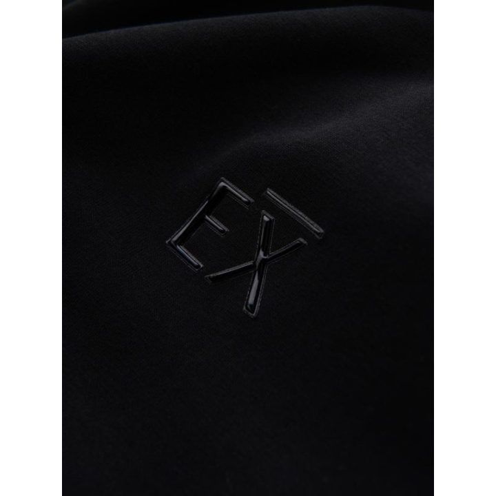 Vyriškas juodas slim fit ilgarankovis marškinėlis su elastanu ir spauda