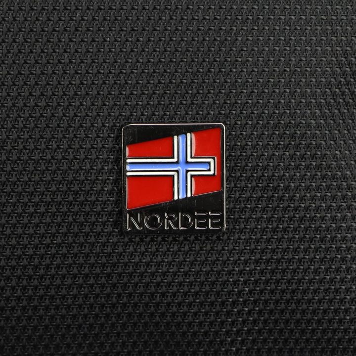 Rankinukas per petį Nordee