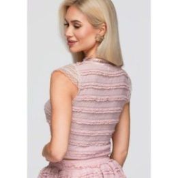 Moteriška rožinė palaidinė su nėrinių detalėmis