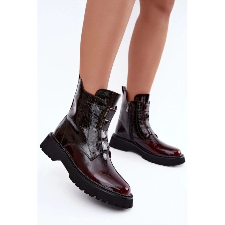 Burgundiškos lakuotos aulinukai Step in style
