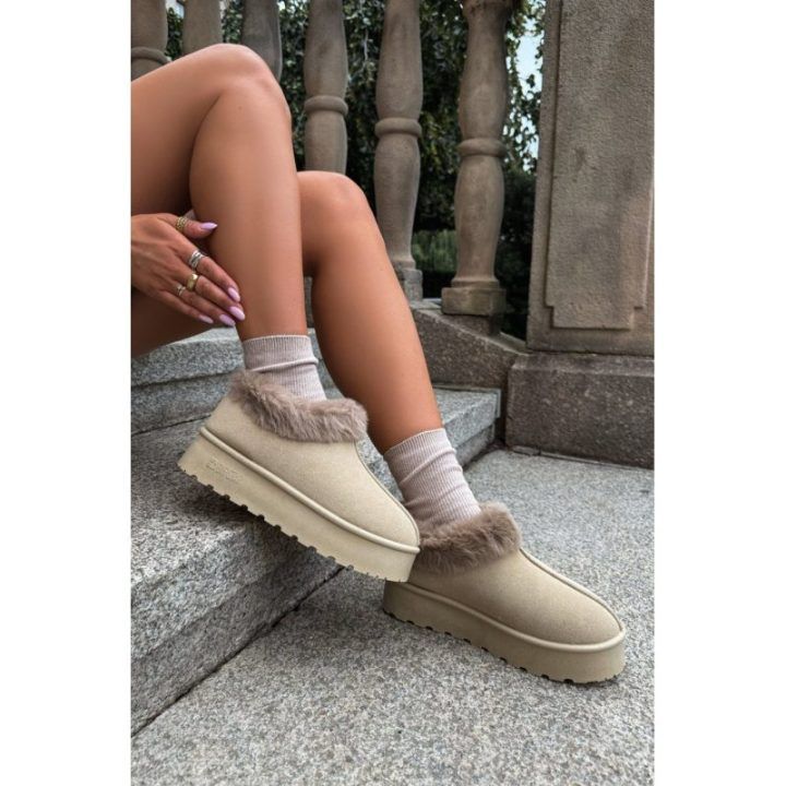Smėlio spalvos aulinukai su kailiu Step in style