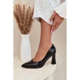 Juodi aukštakulniai bateliai Step in style