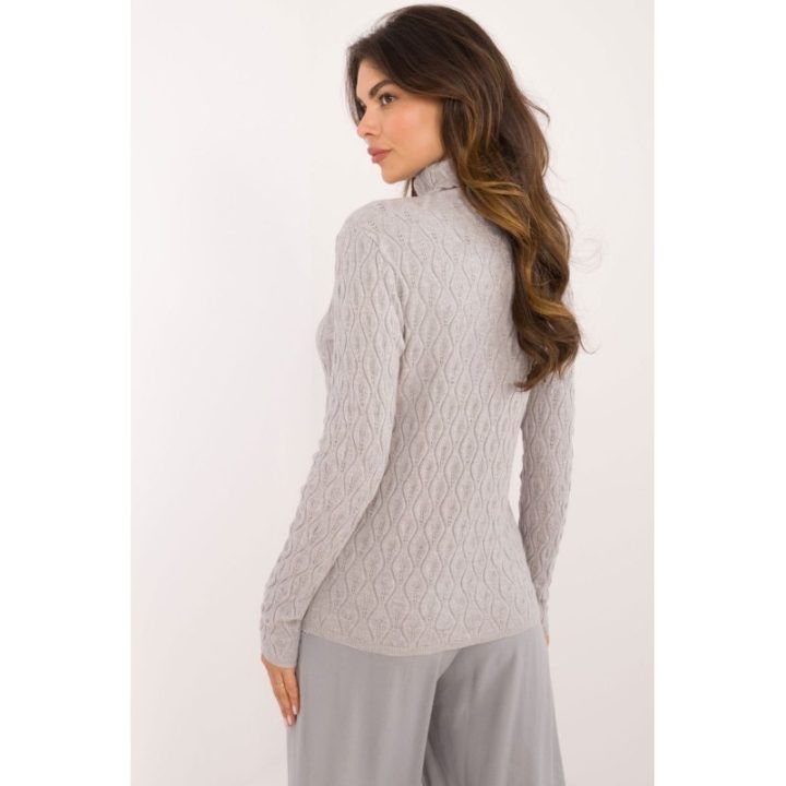 Šviesiai pilkas ažūrinis turtleneck megztinis