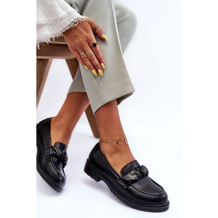 Odiniai pusbačiai ant plokščio kulno juodi SBarski