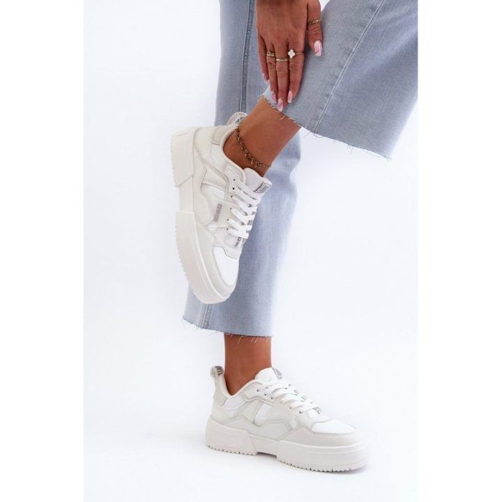 Lengvi moteriški sportbačiai Big Star Shoes – balta