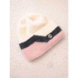 Moteriška beanie kepurė su dekoru, smėlio ir pudrinės spalvos