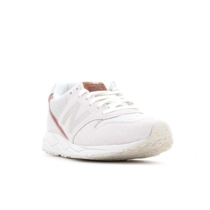 Moteriški sportiniai bateliai New Balance WRT96EAA, balti