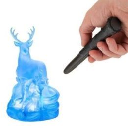 Paladone Hario Poterio Patronus šviestuvas su lazdelės pultu