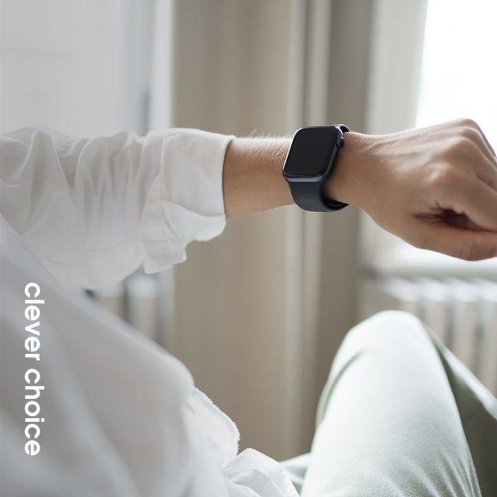 Apple Watch dirželis iš skysto silikono, juodas