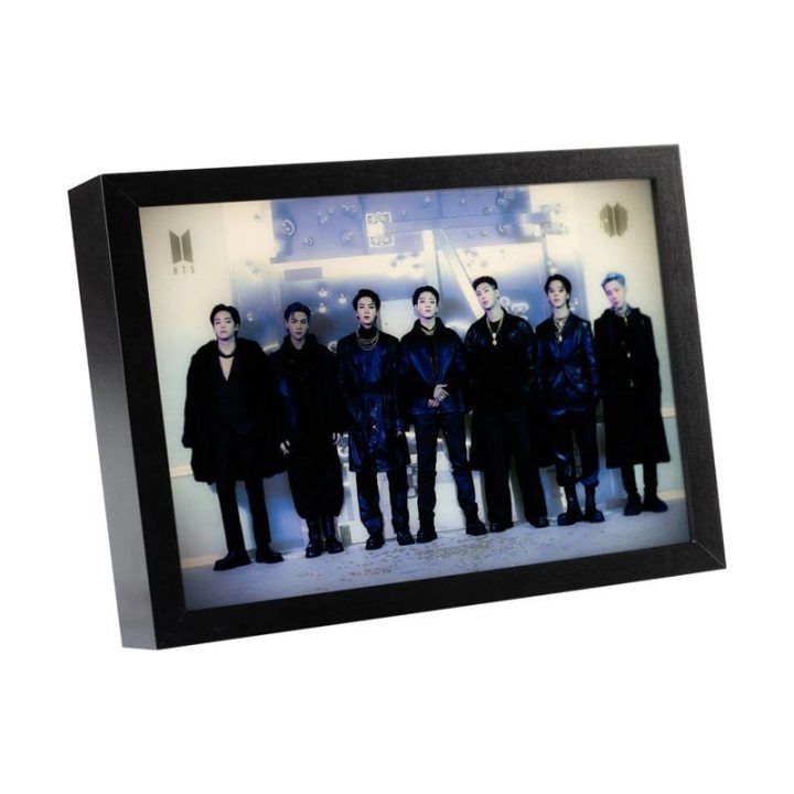 BTS dekoratyvinis LED rėmelis 20×28 cm