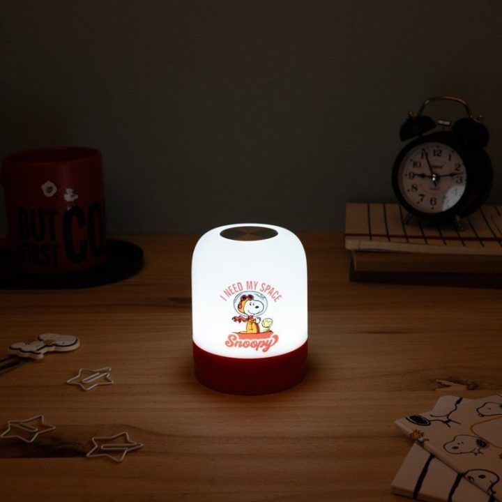 Belaidė USB-C LED naktinė lemputė Snoopy