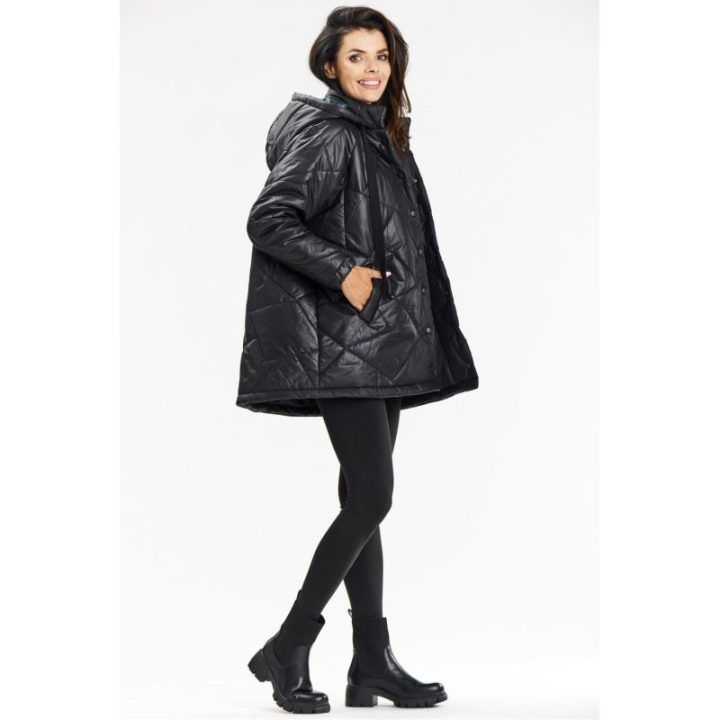 Striukė Awama – juoda