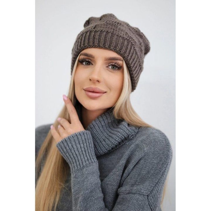 Moteriška žieminė kepurė Nastia, moka spalvos