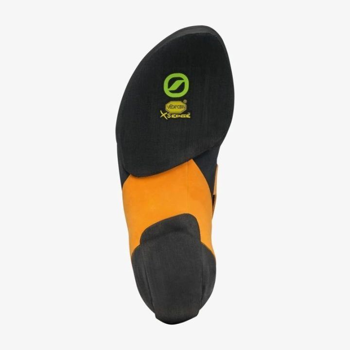 Laipiojimo bateliai Scarpa Instinct VS, juodi ir oranžiniai