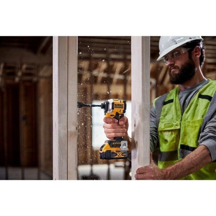 Smūginis akumuliatorinis veržliasukis DeWalt 18 V DCF850N-XJ