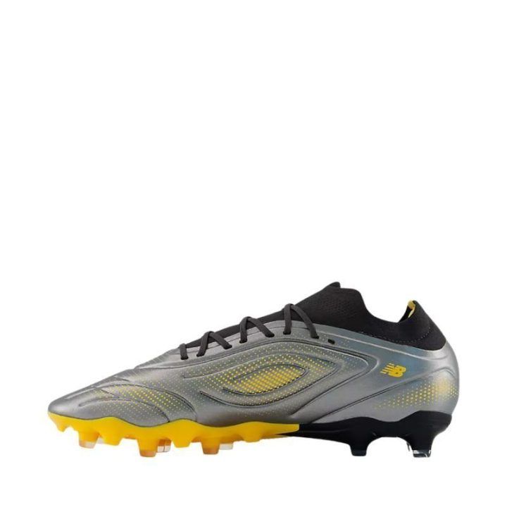 Futbolo bateliai New Balance Tekela Team Low Laced V5 FG
