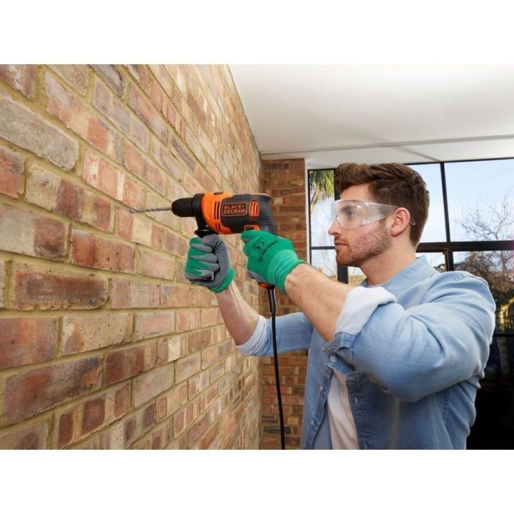 Smūginis gręžtuvas Black+Decker BEH710, 710 W