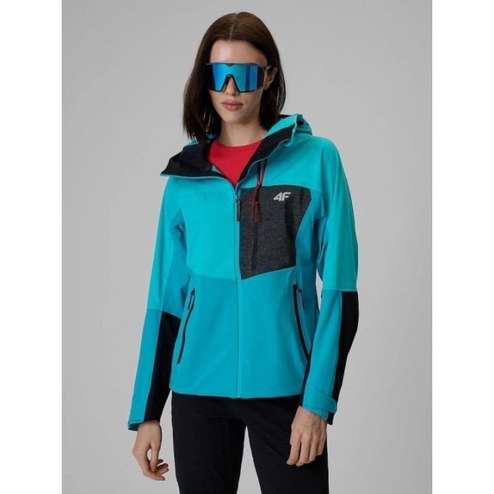 Moteriška softshell striukė 4F PRO su NeoDry membrana, juoda ir mėlyna
