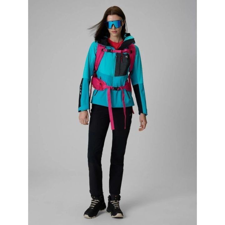 Moteriška softshell striukė 4F PRO su NeoDry membrana, juoda ir mėlyna