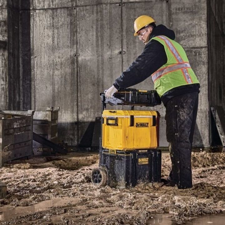 DeWalt ToughSystem 2.0 DS450 įrankių dėžė su ratukais