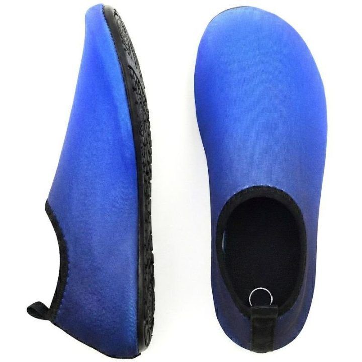 Neopreniniai vandens batai vyrams, mėlyna ir juoda
