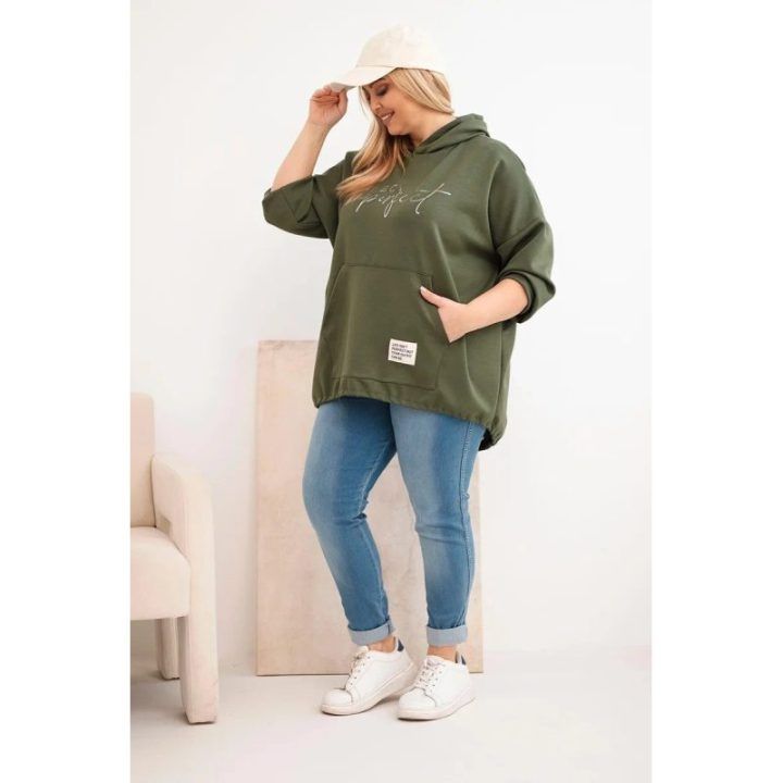 Moteriškas Plus Size džemperis su gobtuvu ir užrašu, chaki spalvos