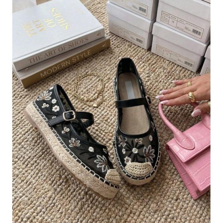 Moteriškos juodos espadrilės su siuvinėtais gėlių raštais Lucille