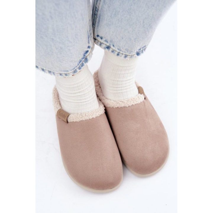 Moteriškos naminės šlepetės su kailio apvadu Inblu, smėlio spalvos