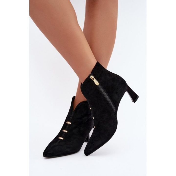 Aulinukai su smailėjančia nosele Step in style – juoda