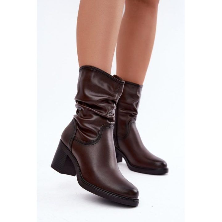 Odiniai aulinukai su suraukimu Step in style – ruda