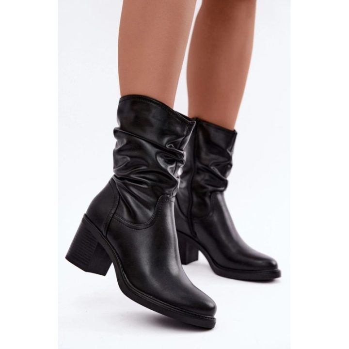 Odiniai aulinukai su suraukimu Step in style – juoda