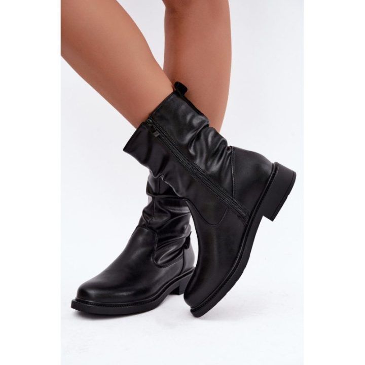 Aulinukai su suraukimu Step in style – juoda
