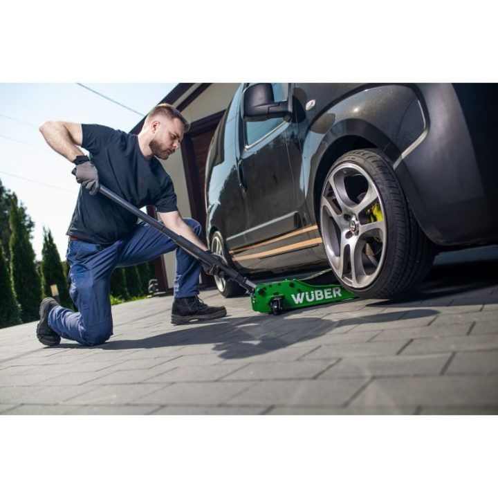 Žemo profilio automobilinis keltuvas 3T, juodas ir žalias