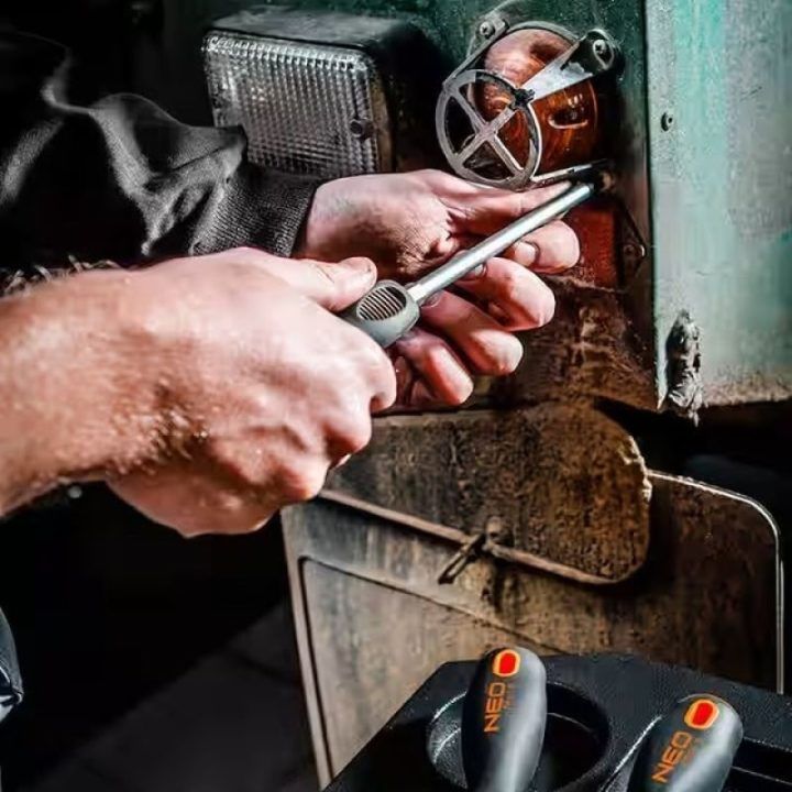 Tiksliųjų atsuktuvų rinkinys su ergonomiška konstrukcija NEO Tools, 16 vnt
