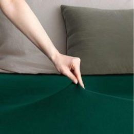Paklodė su gumute 180–200×200+30 cm tamsiai žalia Amber