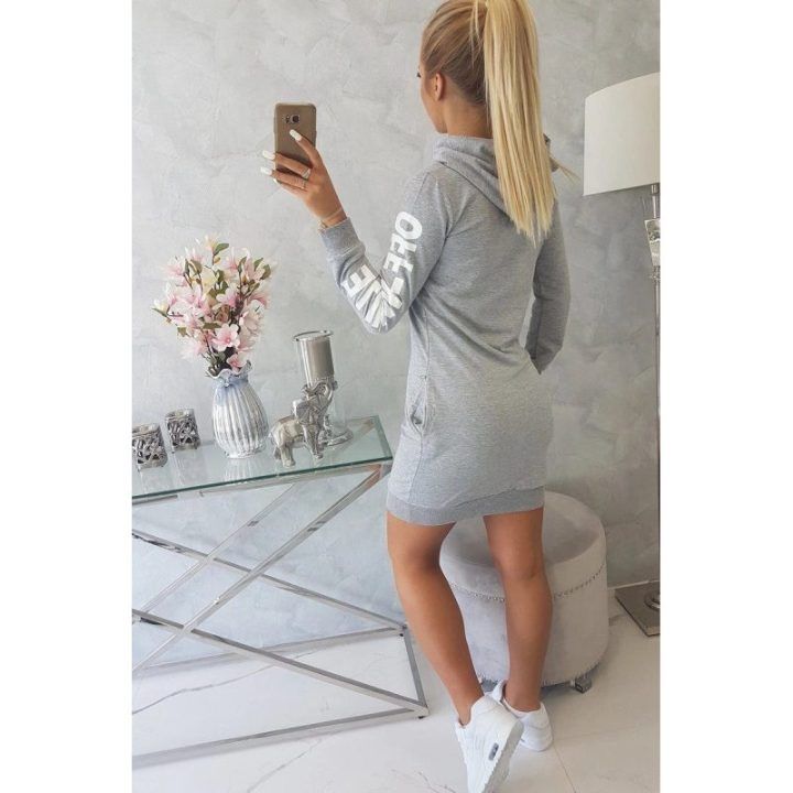 Medvilninė suknelė su gobtuvu ir užrašu „Off White“, pilka